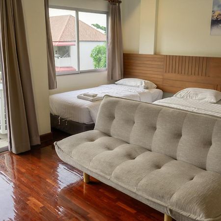 Hotel Baan Chuan Chom Pattaya Esterno foto